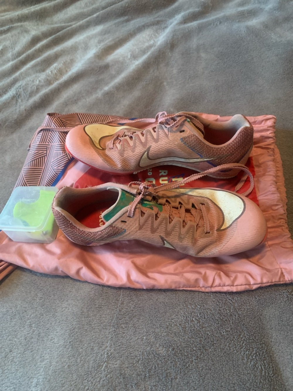 Nike sprint rival spikes